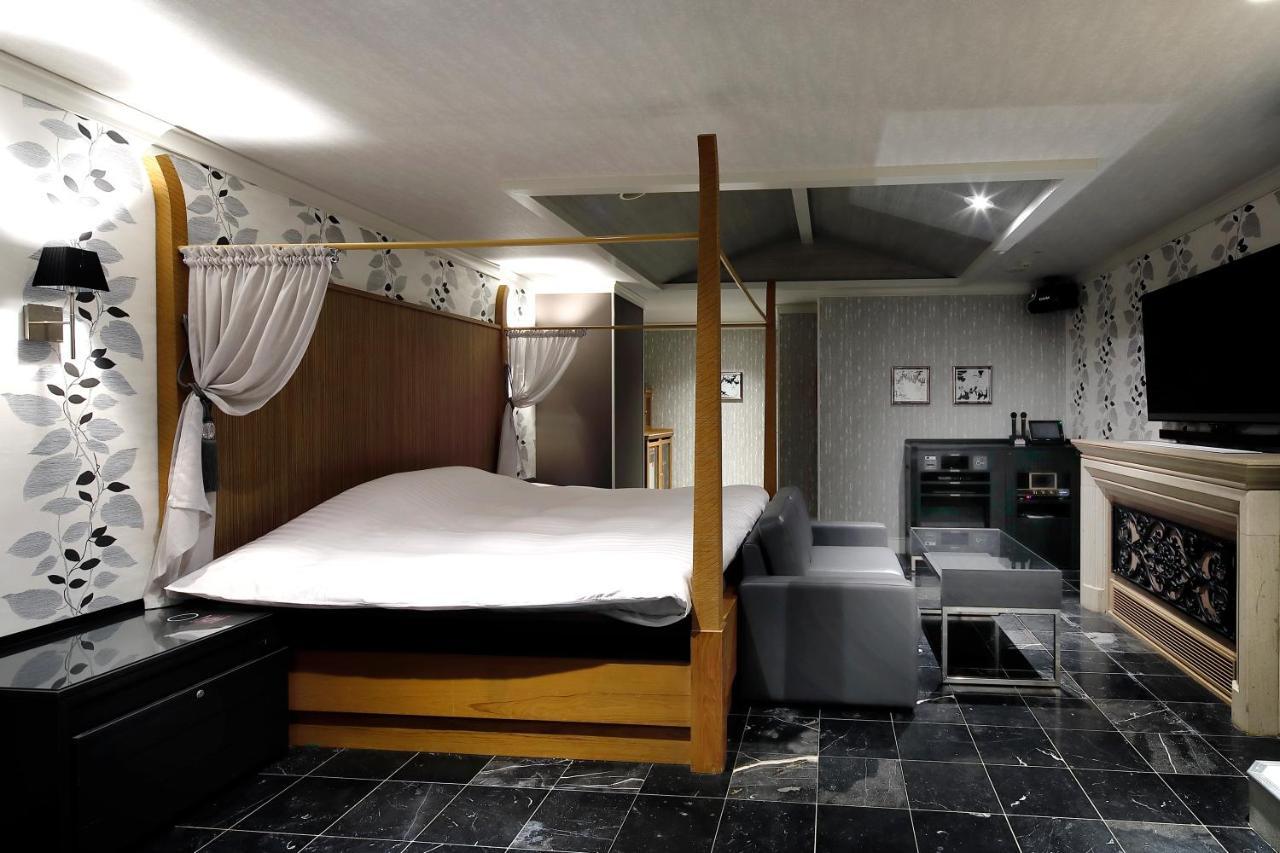 Hotel Valentinetogo (Adults Only) Екстериор снимка